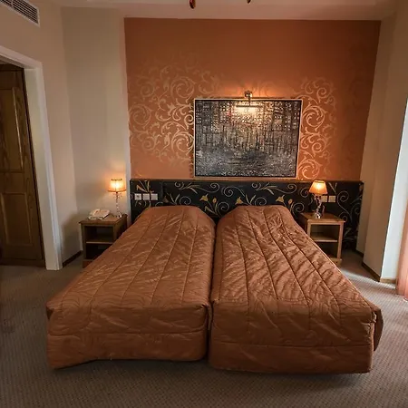 Anesis 3* Καρπενήσι